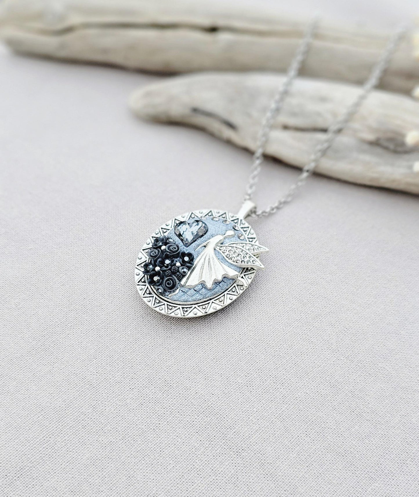 essential oil pendant, fairy locket pendant, polymer clay, photo locket, scented jewelry, handcrafted flowers, magical necklace, fairy charm, secret locket, essential oil pendant, unique gift, artisan jewelry, fantasy necklace, long chain necklace