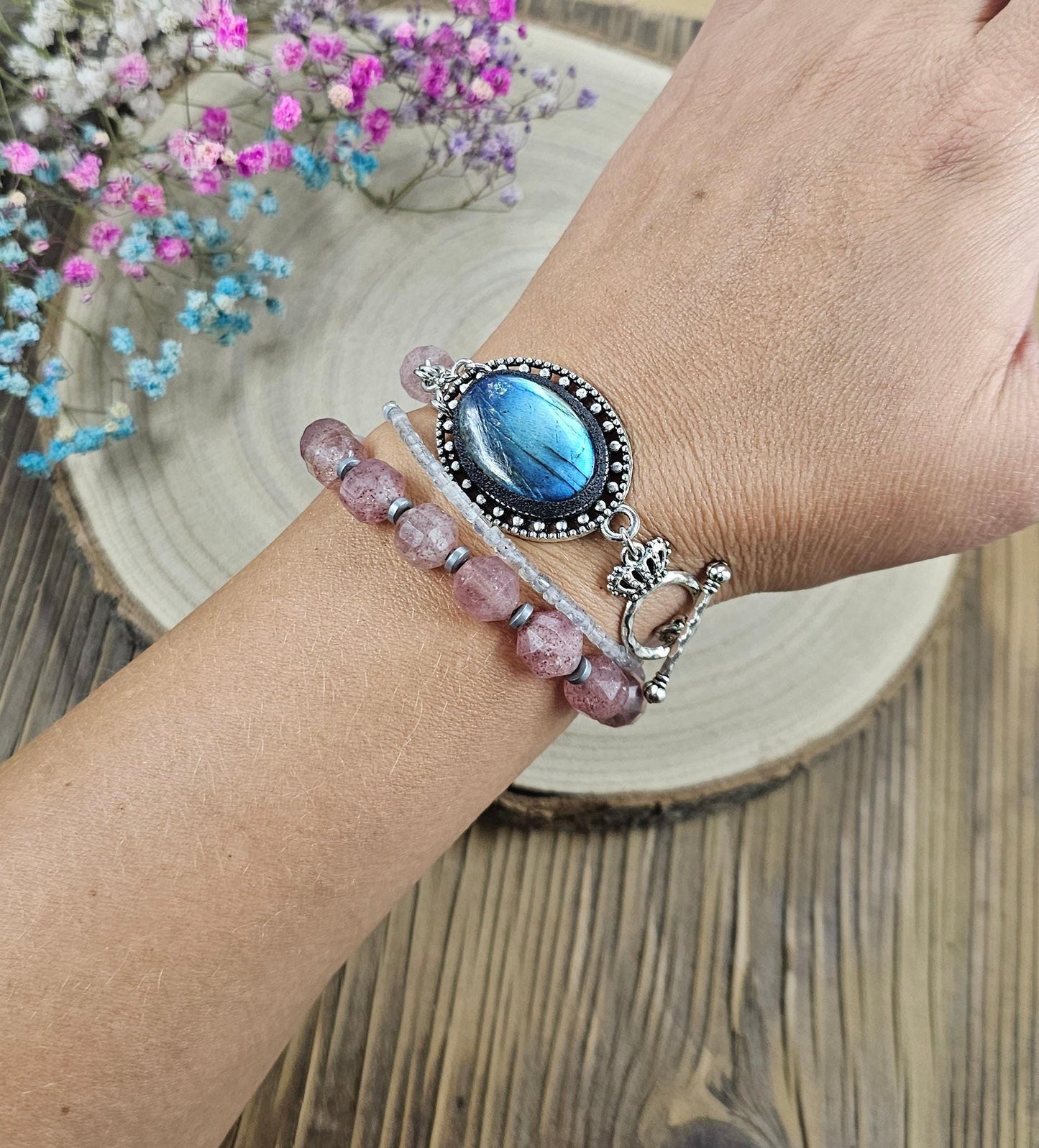 Handcrafted Labradorite and Strawberry Quartz Bracelet – Unique Wrap Design with a Blue Shimmering Centerpiece