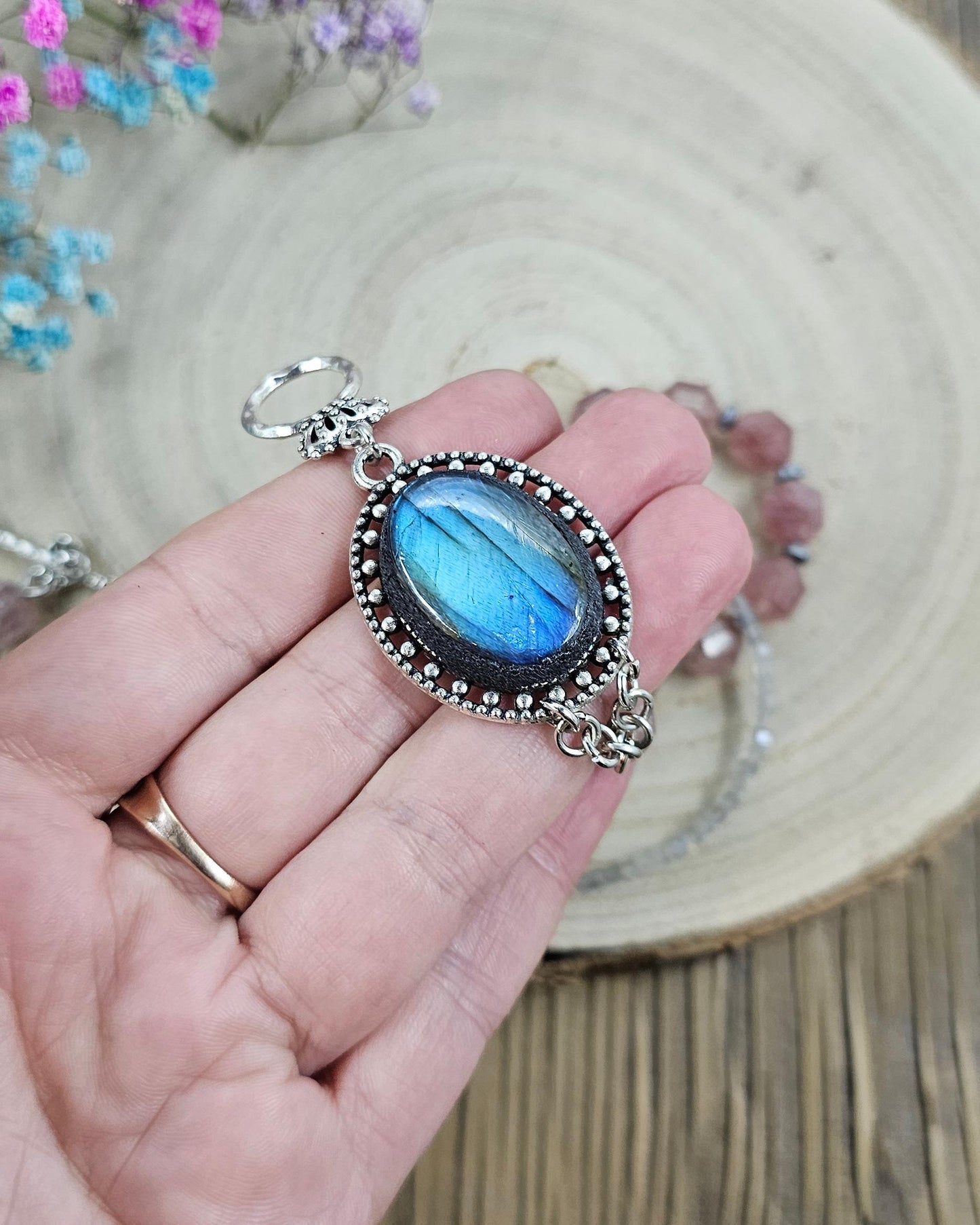 Handcrafted Labradorite and Strawberry Quartz Bracelet – Unique Wrap Design with a Blue Shimmering Centerpiece