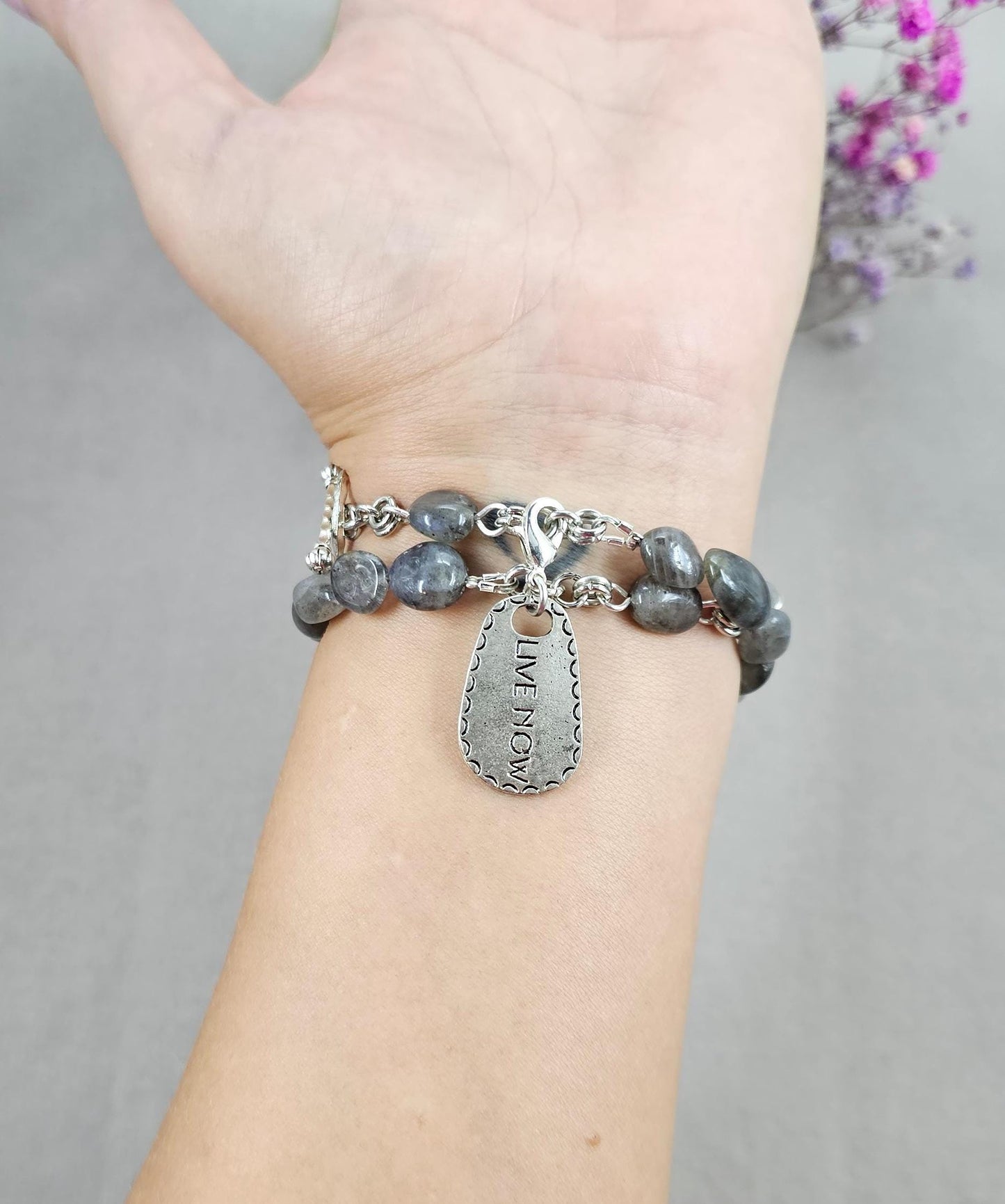 Handcrafted Labradorite Bracelet, Blue and gray colors – Unique Wrap Design, Elegant and Healing Stone Jewelry for Everyday Wear