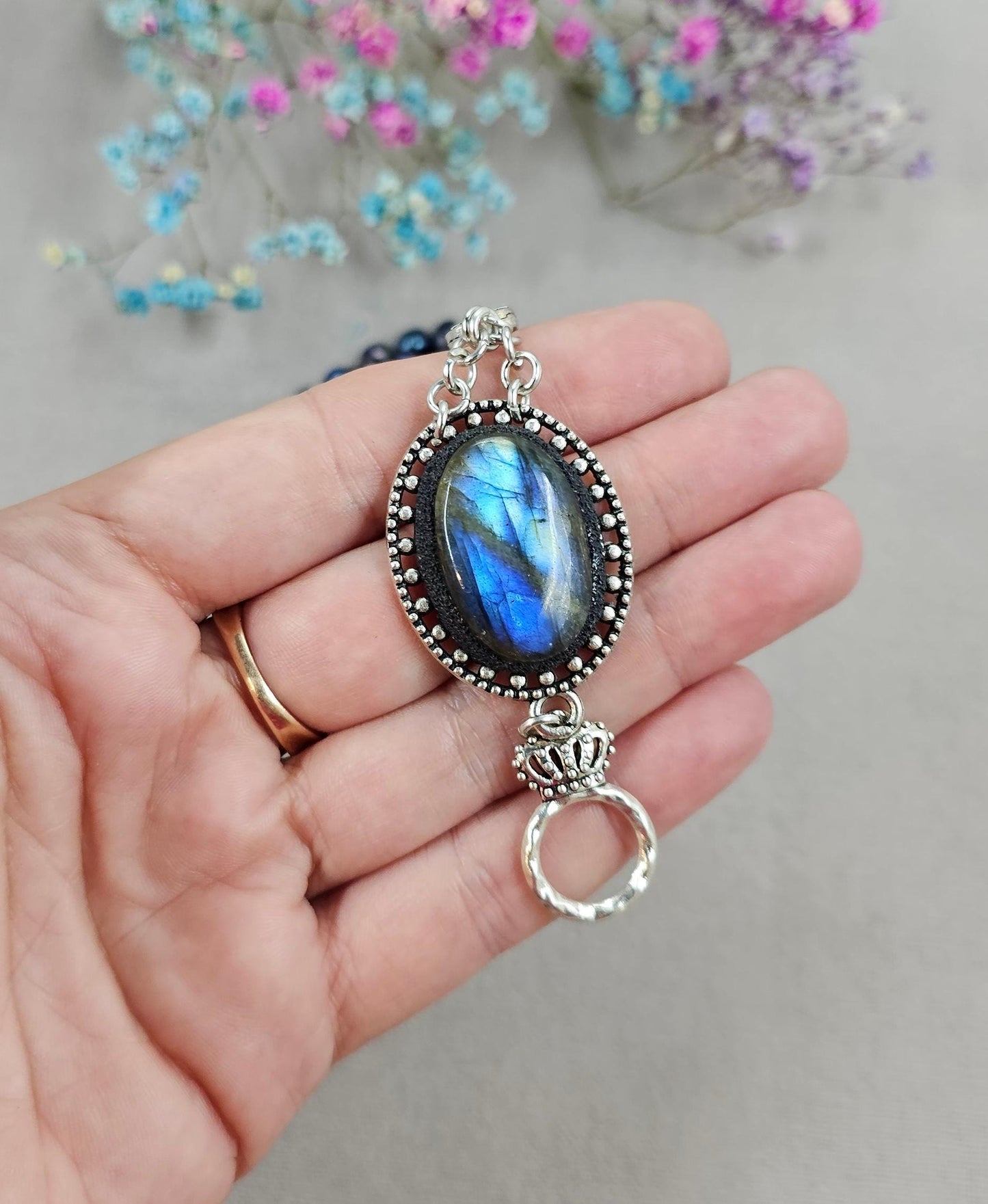 Handcrafted bracelet with labradorite and two rows of dark blue pearl beads