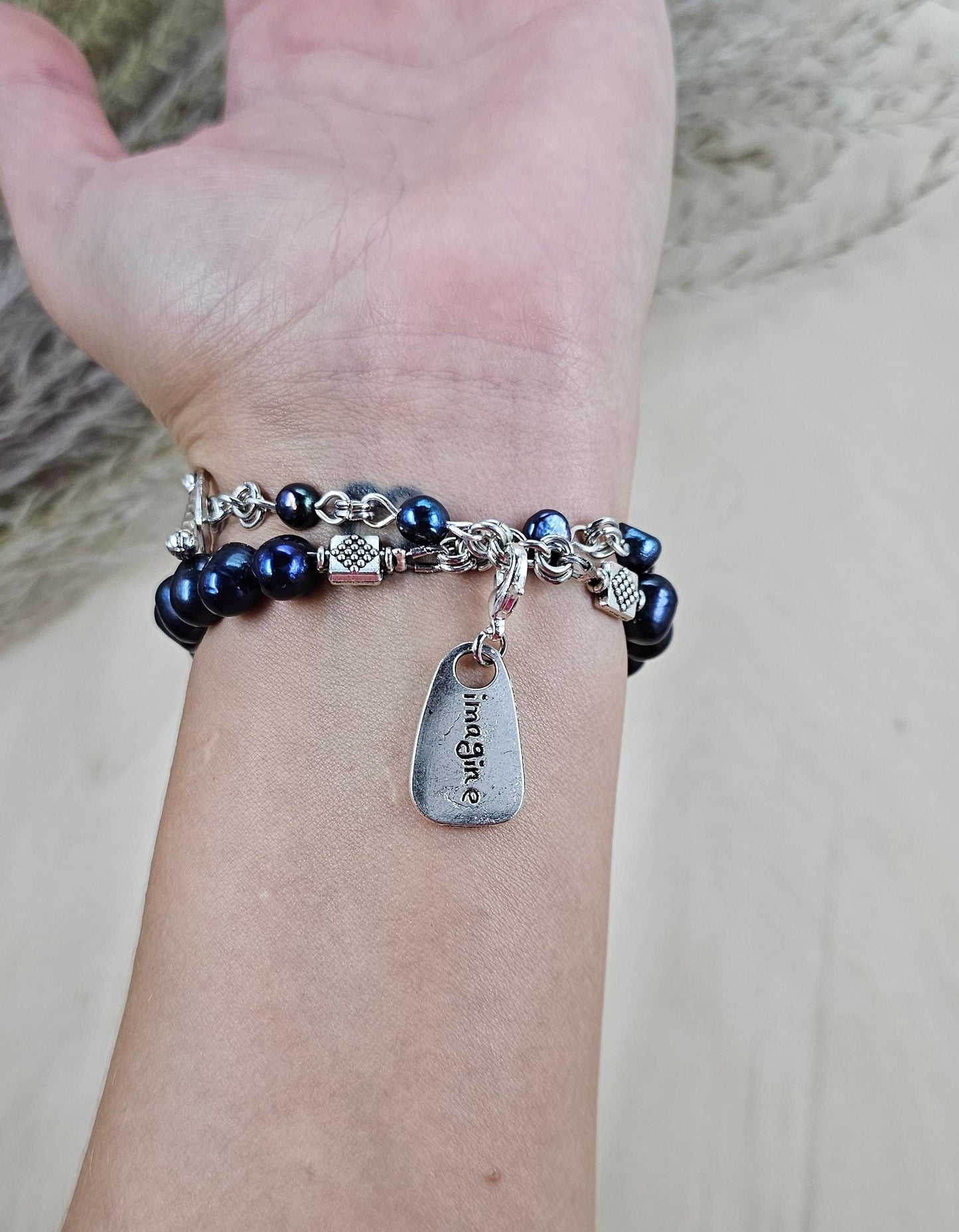 Handmade Blue Labradorite and Darck Blue Pearls Bracelet