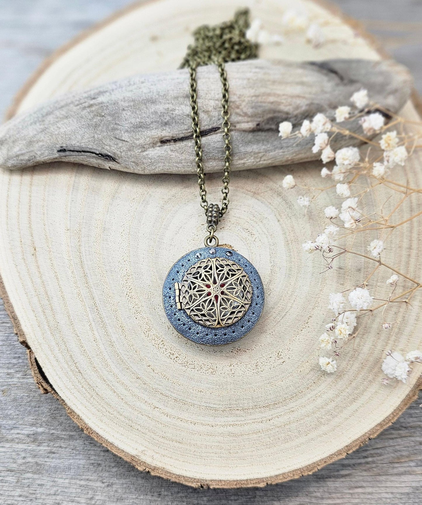 wonderful talisman, amulet. Handmade pendant with labradorite. Jewelry for a photo. Jewelry for essential oil.