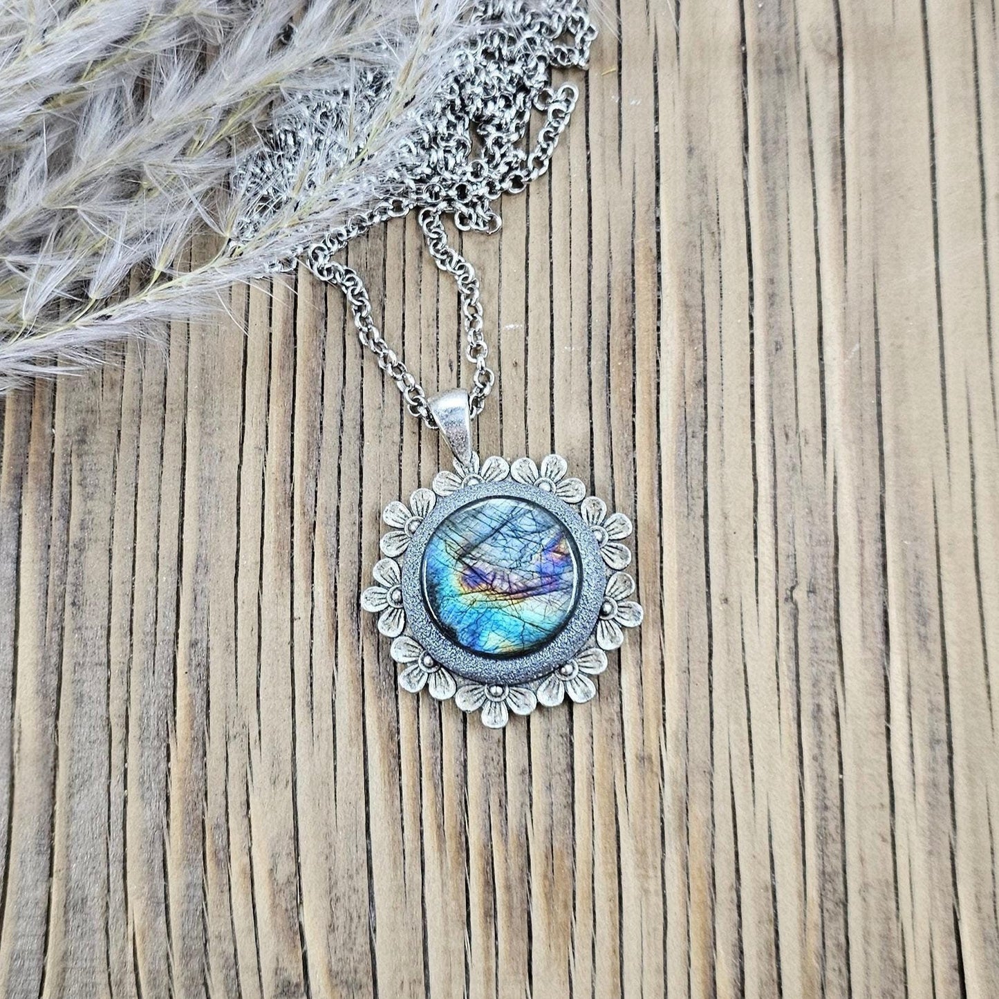Labradorite pendant