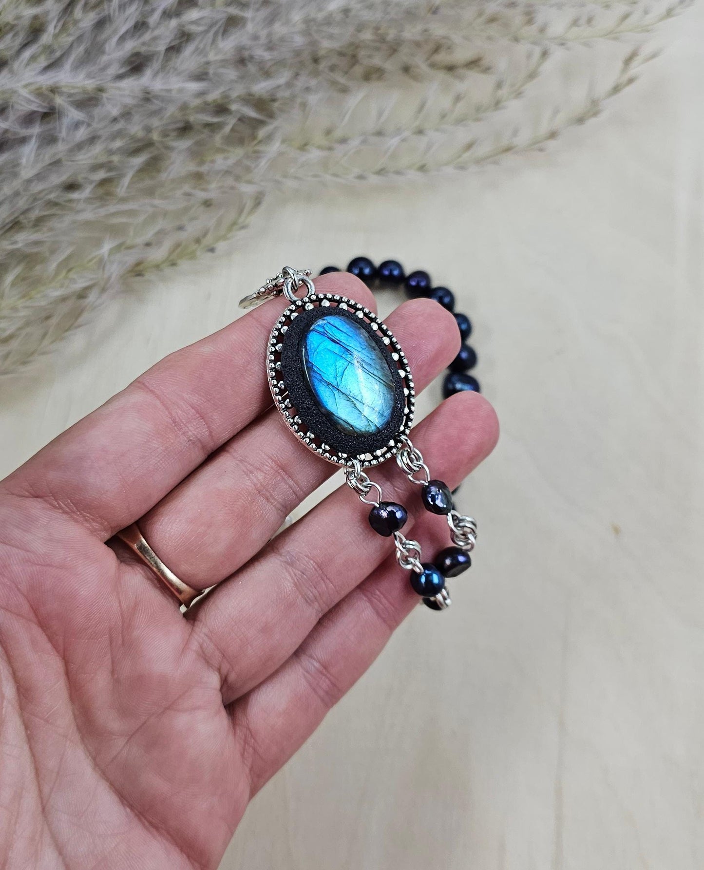 Handmade Blue Labradorite and Darck Blue Pearls Bracelet