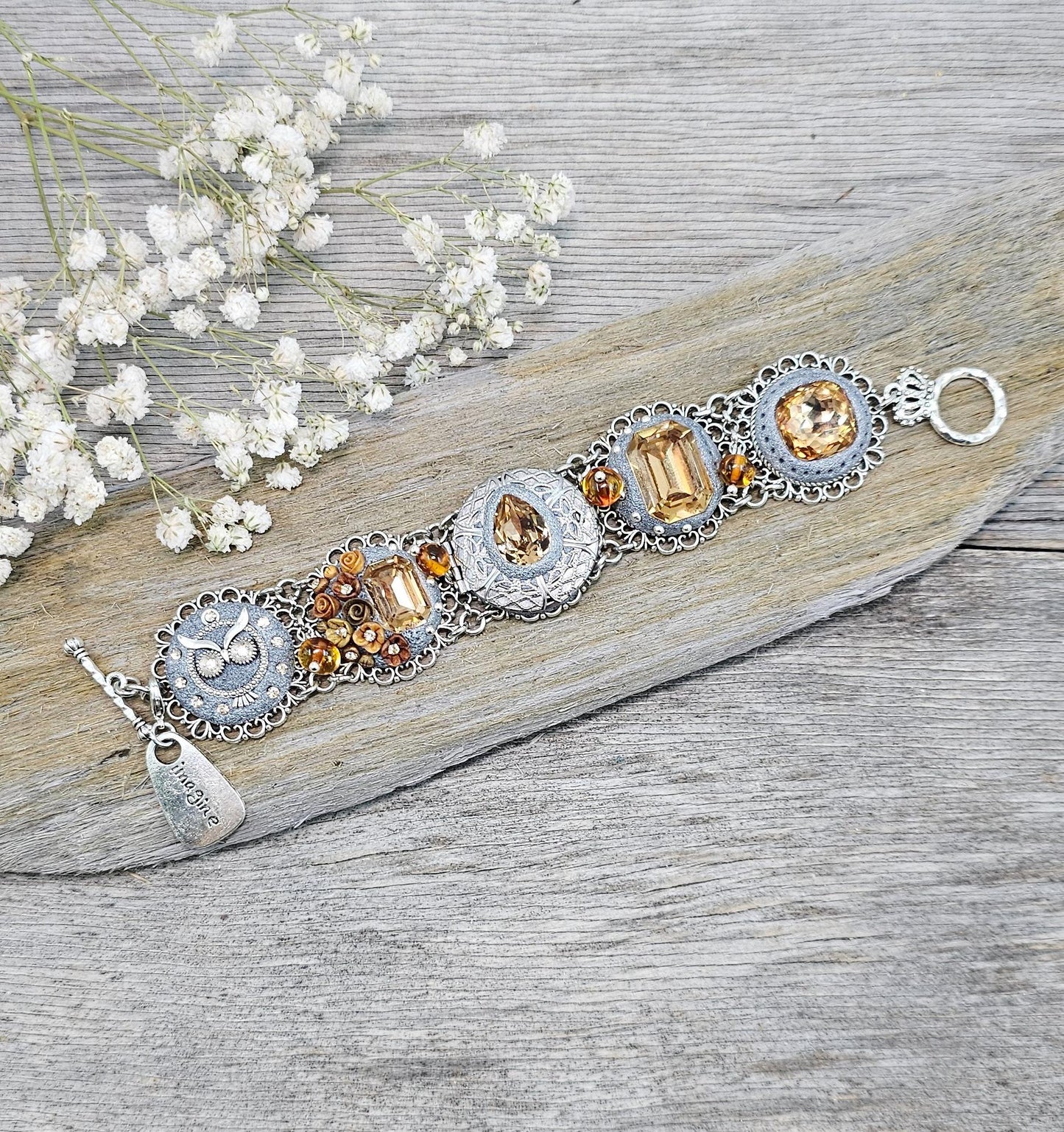 Gold color crystal bracelet with locket, owl detail, polymer clay flowers, floral bracelet. With amber beads. Amber Beads, Gold Beads, Tone Bracelet, Owl Bracelet, Polymer Flowers, Crystal Bracelet, Gold Crystal