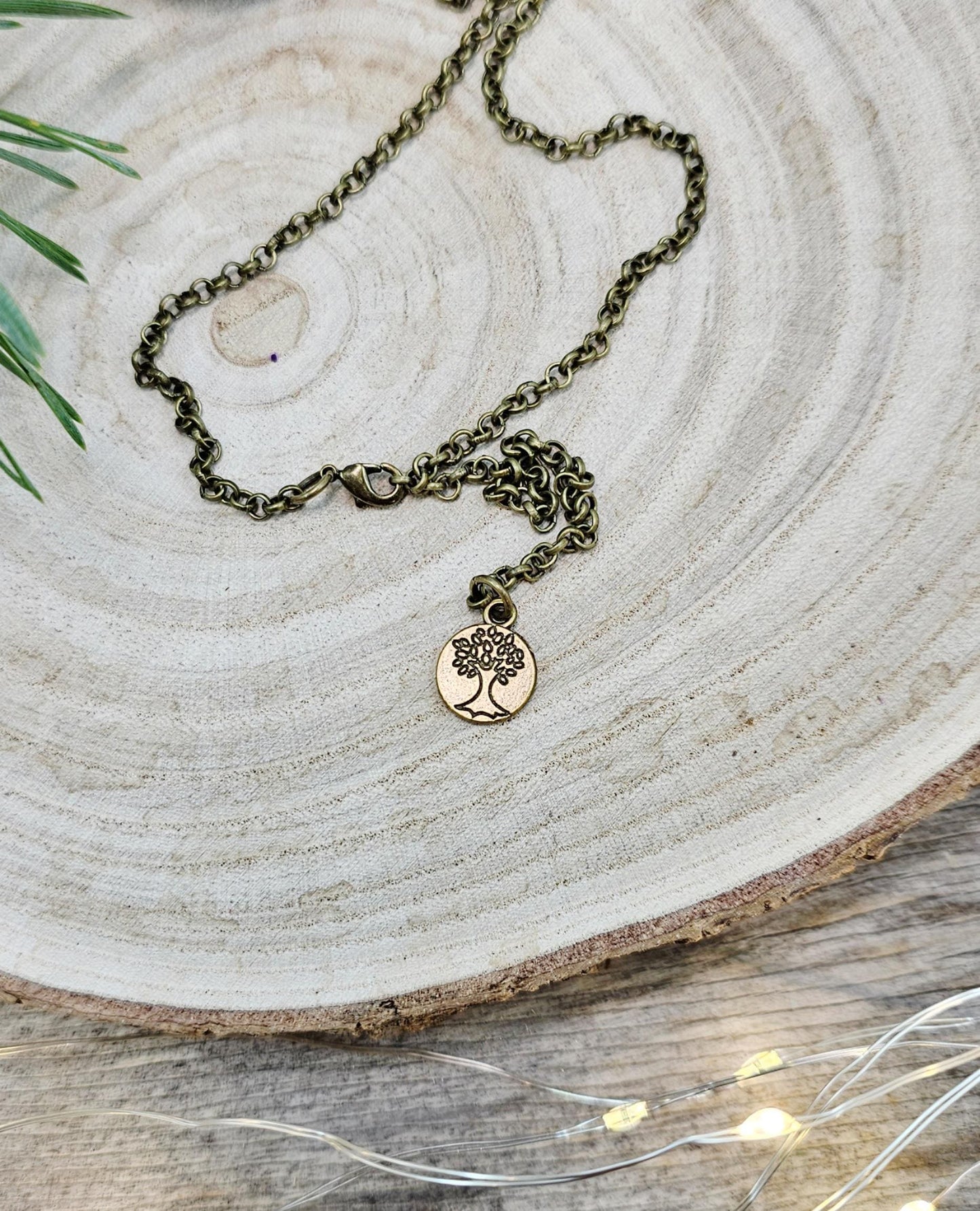 A magical pendant featuring a wizard’s hat, a stunning labradorite stone, and a hidden locket on the other side. Say “Abracadabra” and let your wishes come true!
