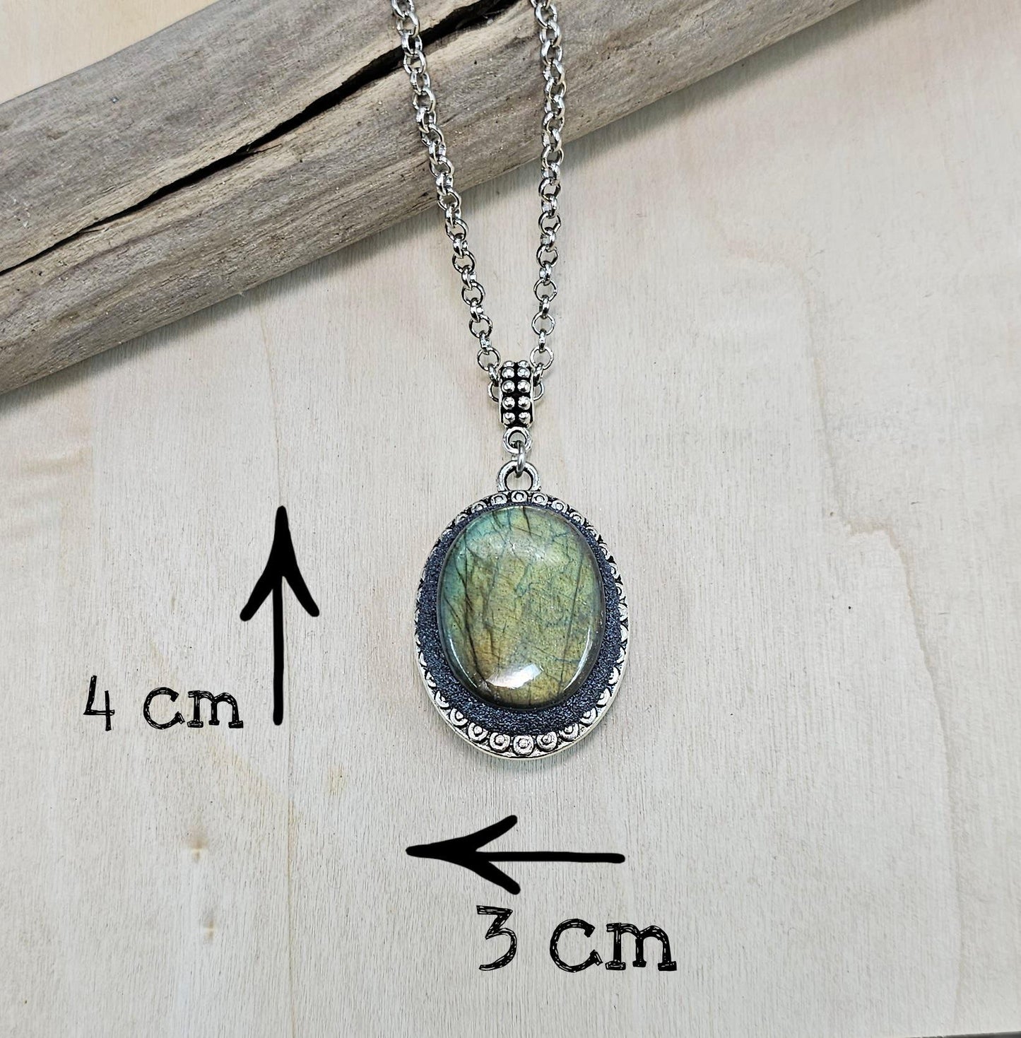 Double Sided Pendant Locket with Labradorite and Heart, Valentine day Love gift, For essential oil or Photo, Boho style, Protective Stone