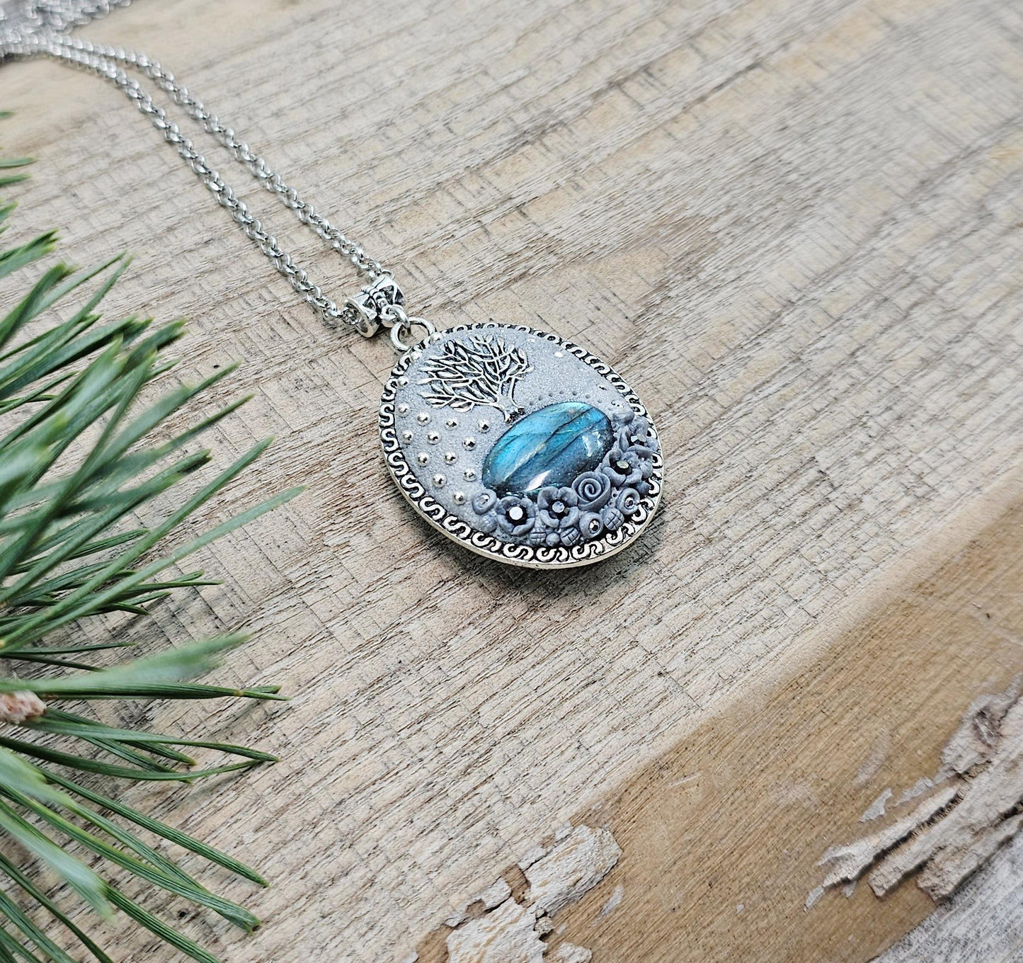 This unique design is perfect as a thoughtful gift for nature lovers, spiritual enthusiasts, or anyone who cherishes meaningful jewelry.