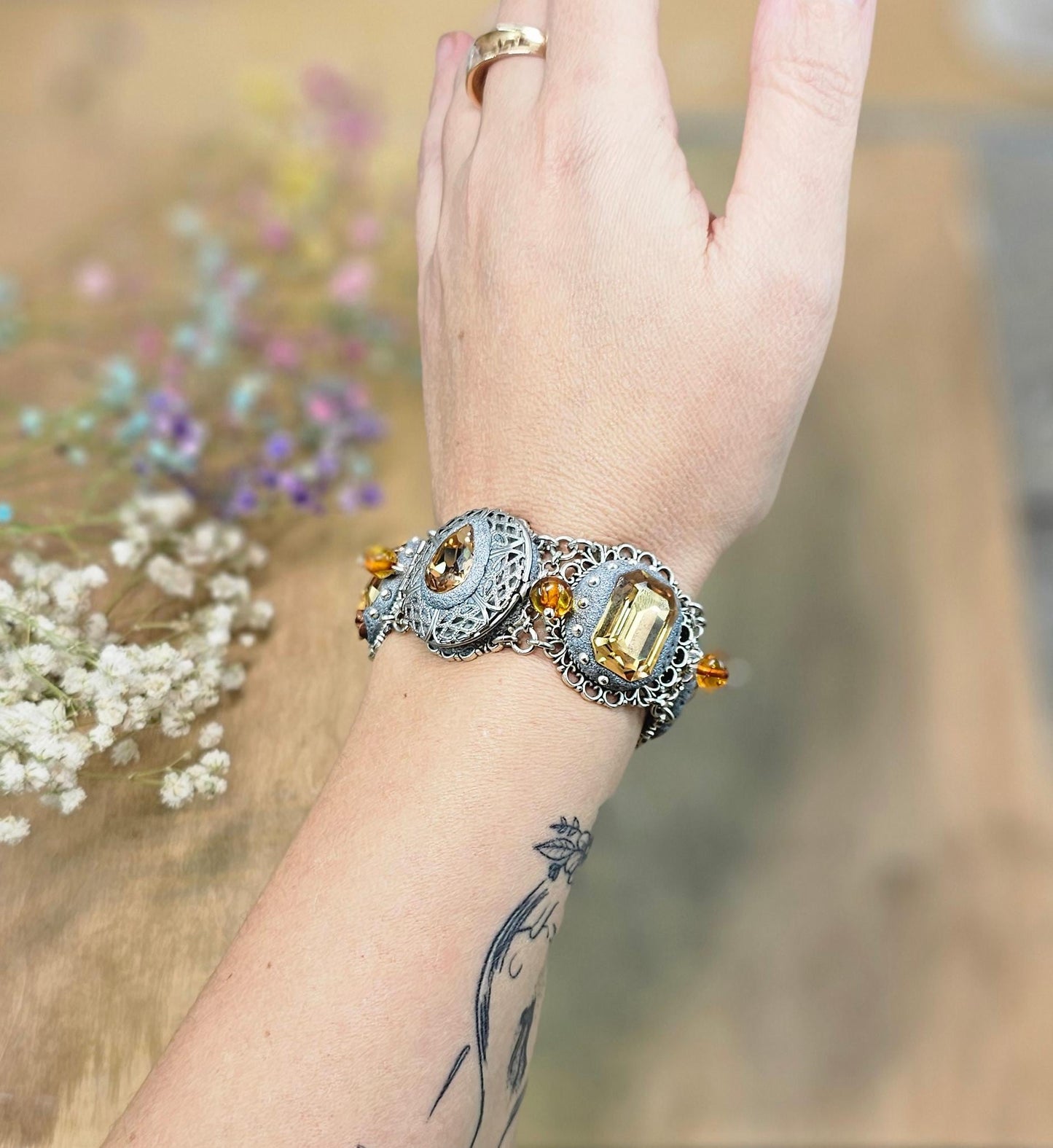 Gold color crystal bracelet with locket, owl detail, polymer clay flowers, floral bracelet. With amber beads. Amber Beads, Gold Beads, Tone Bracelet, Owl Bracelet, Polymer Flowers, Crystal Bracelet, Gold Crystal