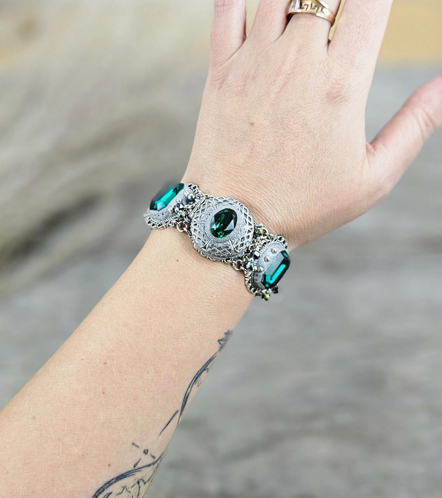 EMERALD CRYSTAL BRACELET, Polymer Clay Metal Bracelet, Locket Bracelet, Stunning Bracelet, Elegant Bracelet, Gift For Her, Massive Bracelet