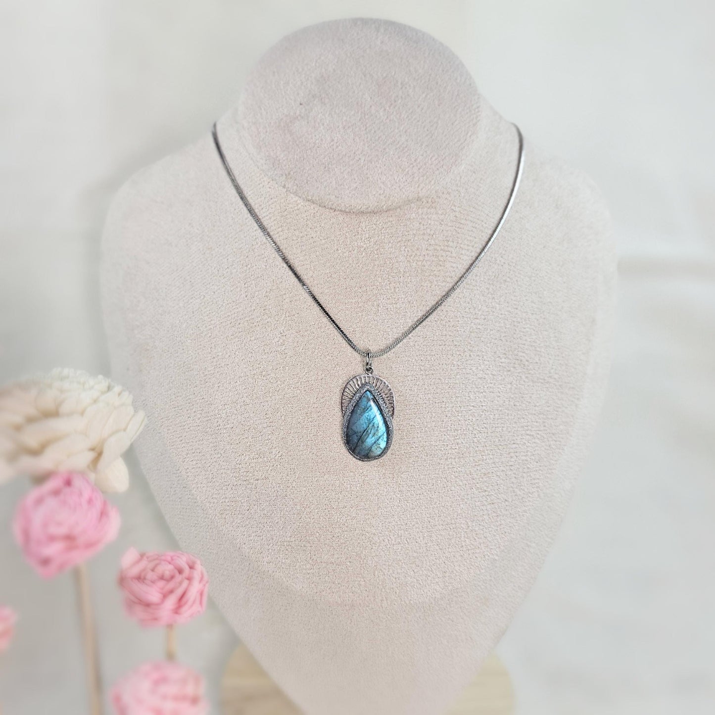 Delicate Labradorite Necklace – Small Blue Glow Pendant – Stainless Steel Minimalist Jewelry – Magical Gift for Her - Minimalistic pendant