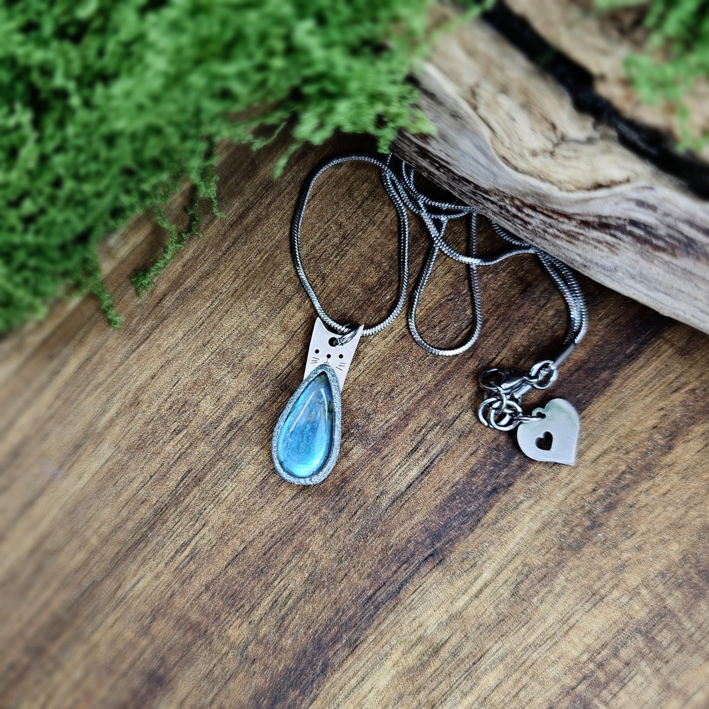 Handmade labradorite pendant necklace with a short stainless steel chain. Features a unique polymer clay setting. One of a kind magical jewelry, perfect gift for her.