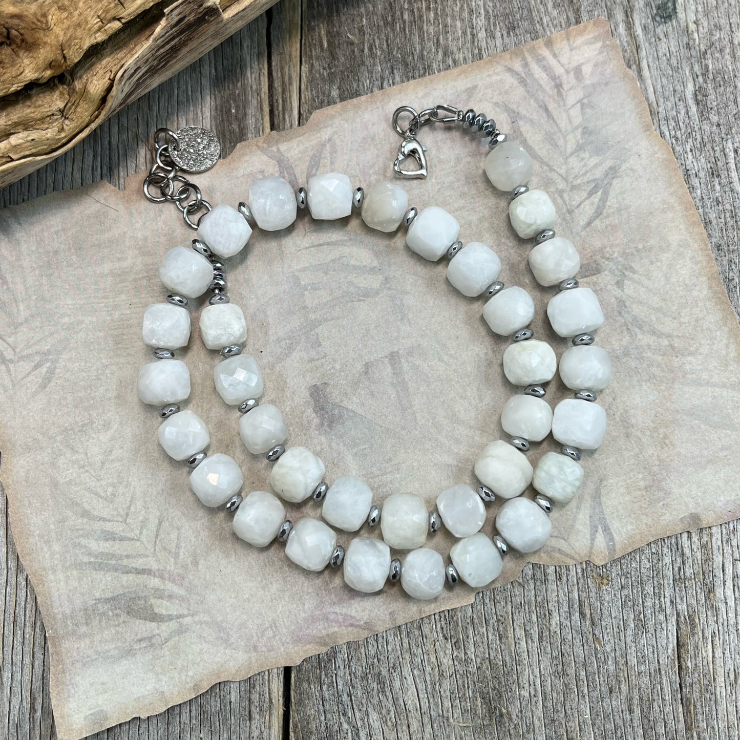 Mėnulio akmens komplektas (galima pirkti atskirai)