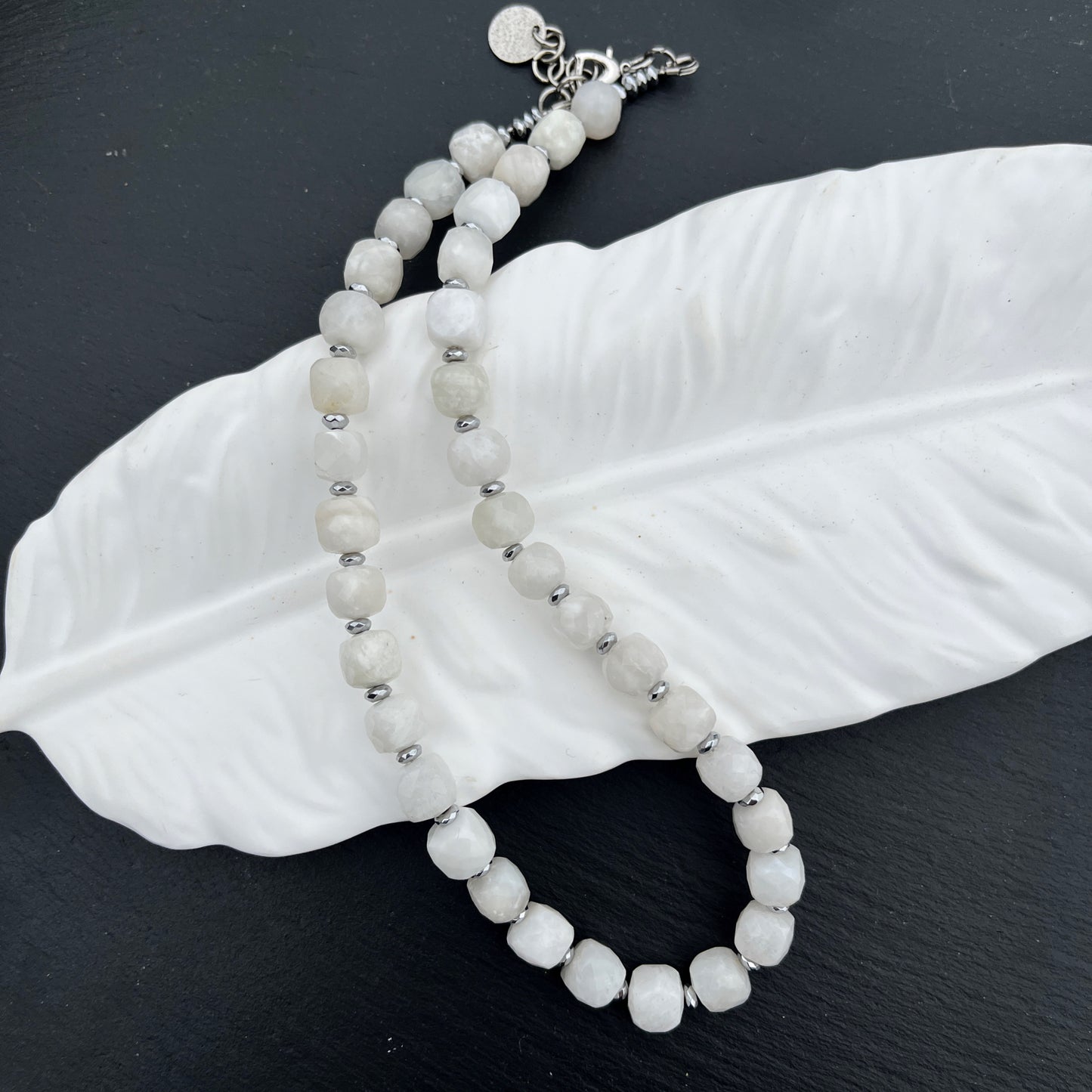 Mėnulio akmens komplektas (galima pirkti atskirai)