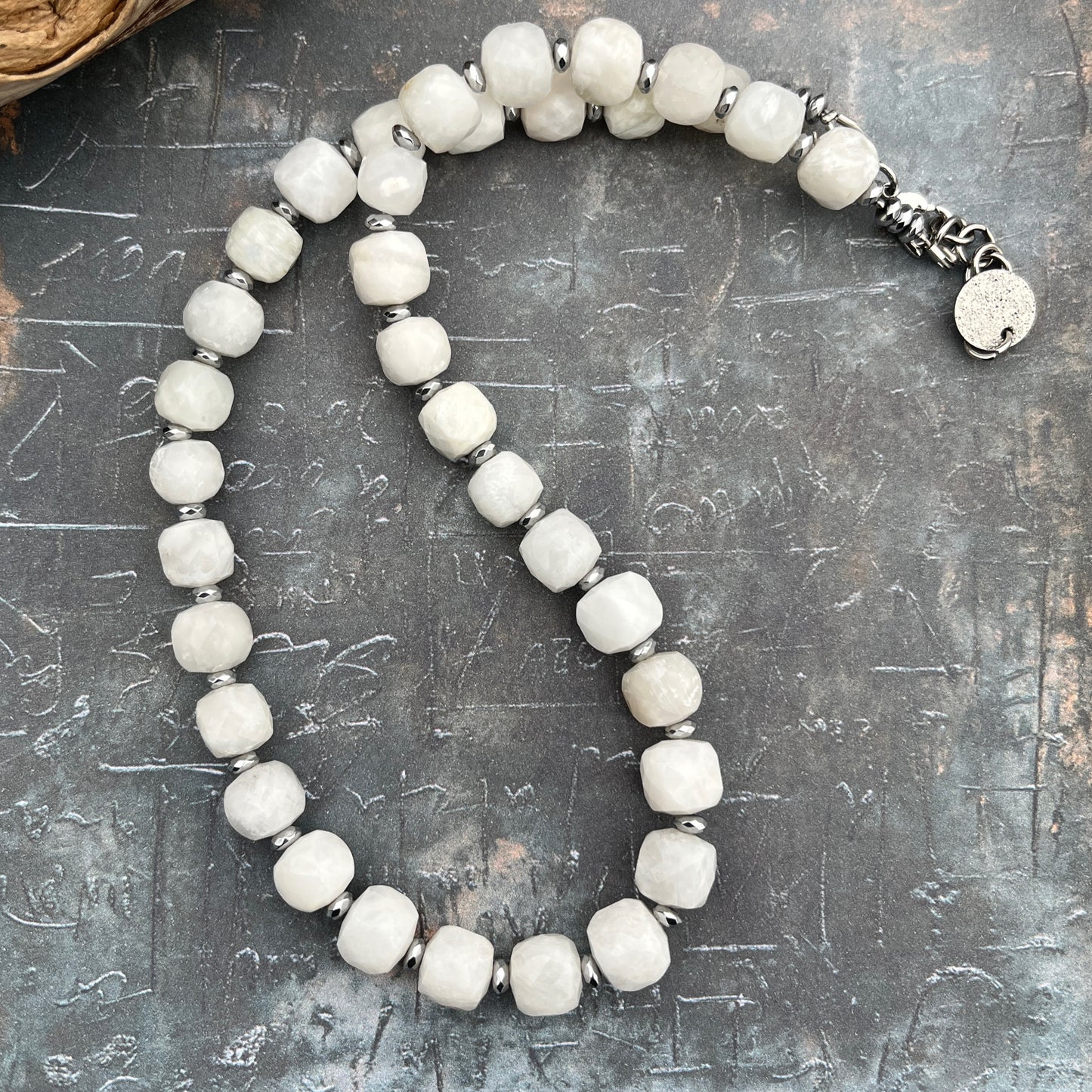 Mėnulio akmens komplektas (galima pirkti atskirai)