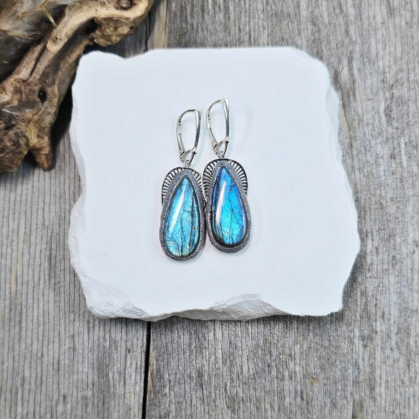 Labradorito auskarai 'Didesni lašai'