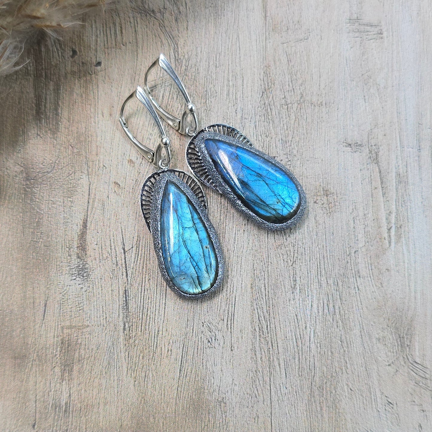 Labradorito auskarai 'Didesni lašai'