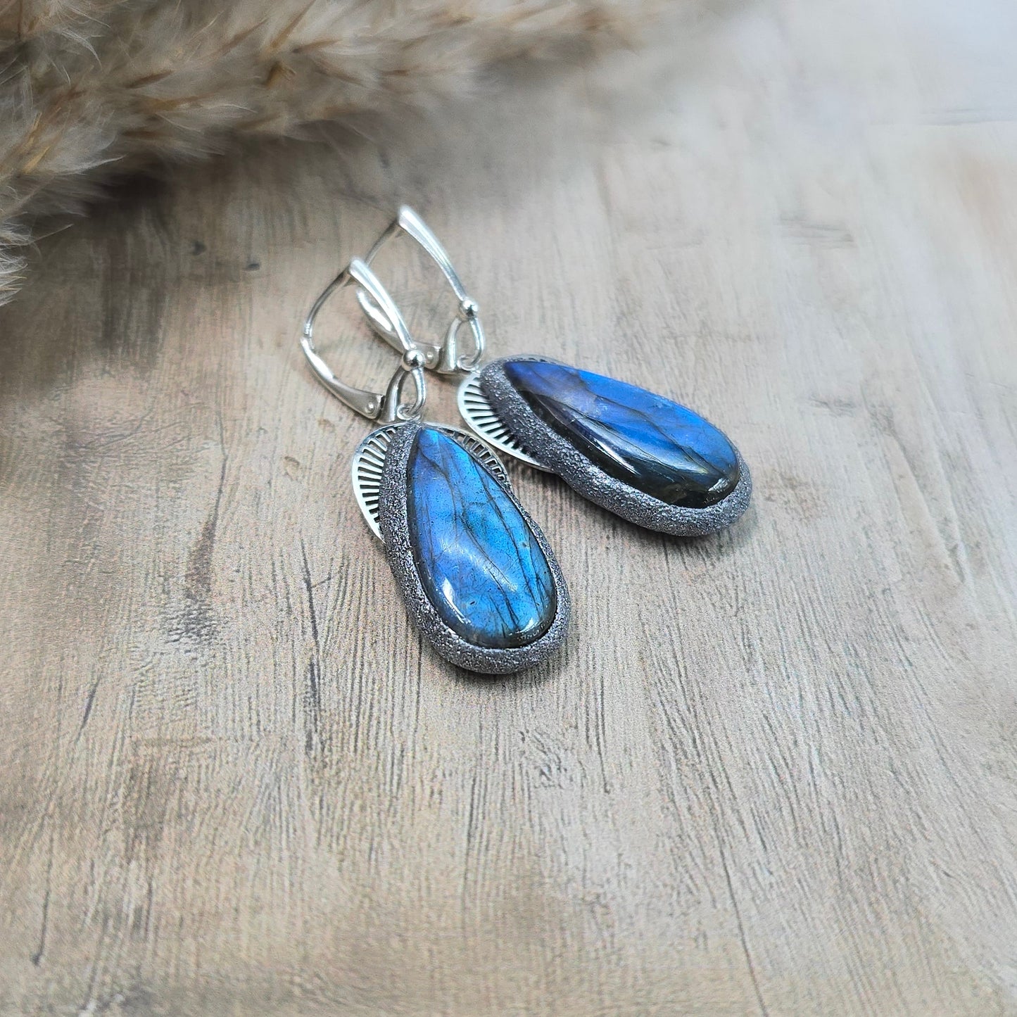 Labradorito auskarai 'Didesni lašai'