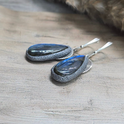 Labradorito auskarai 'Didesni lašai'