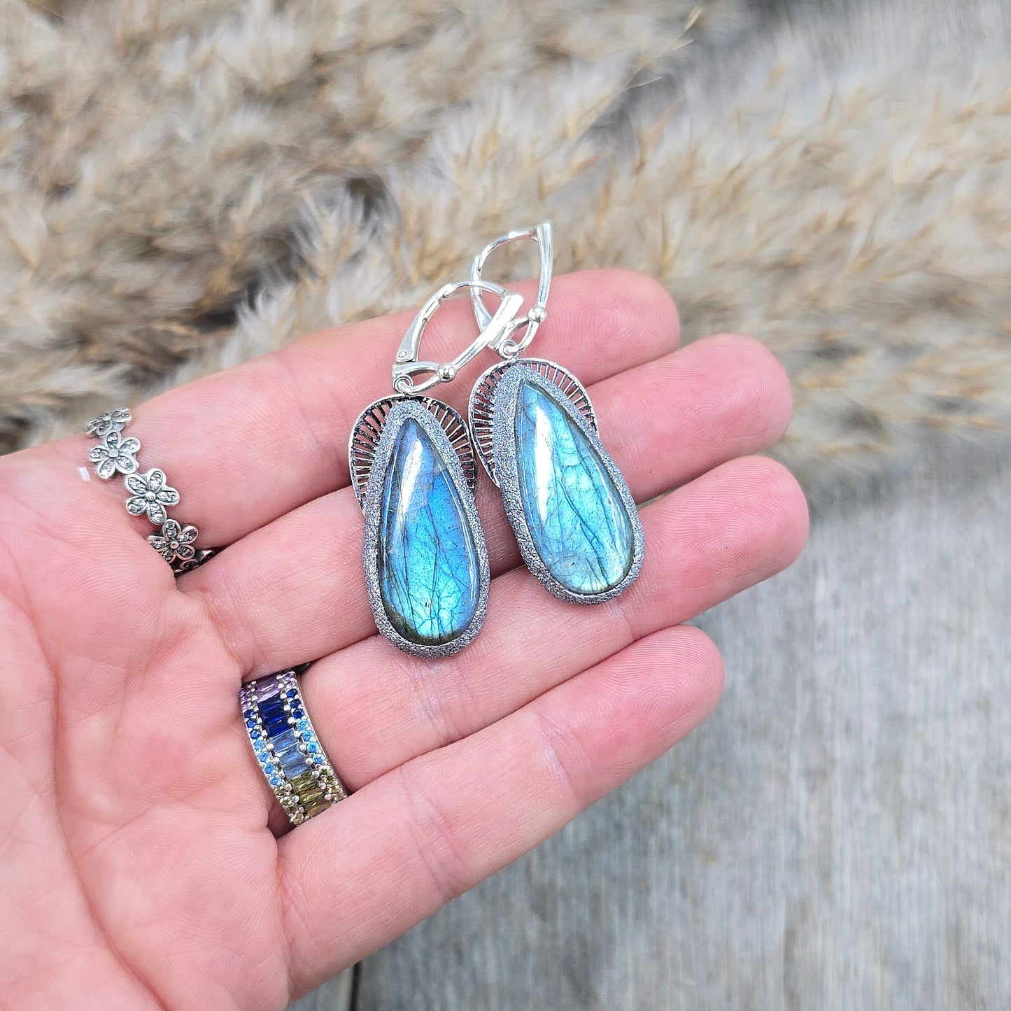 Labradorito auskarai 'Didesni lašai'