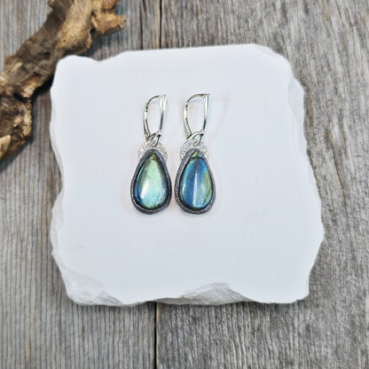 Labradorito auskarai 'Lašeliai'