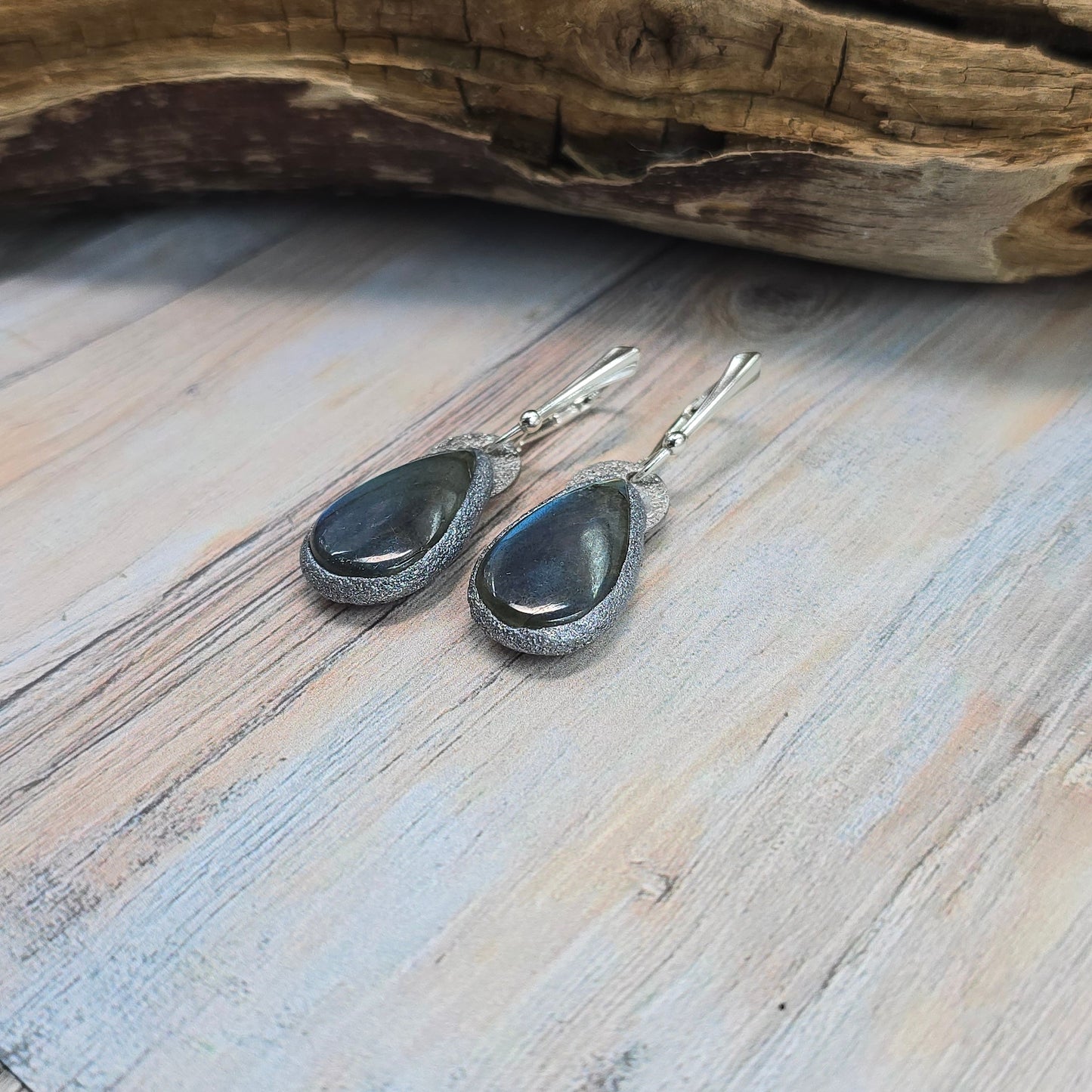 Labradorito auskarai 'Lašeliai'