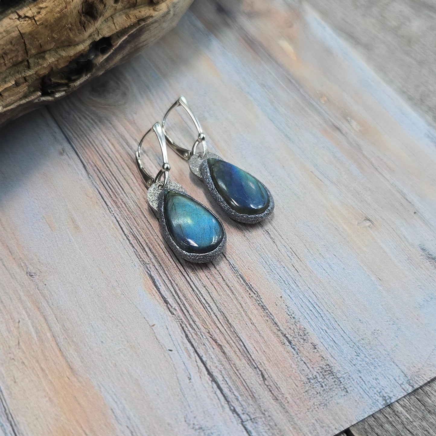 Labradorito auskarai 'Lašeliai'