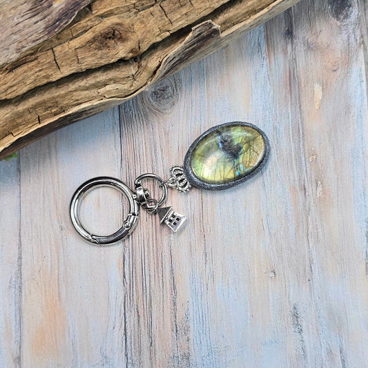 Raktų pakabukas su labradoritu