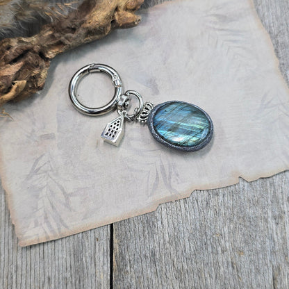 Raktų pakabukas su labradoritu