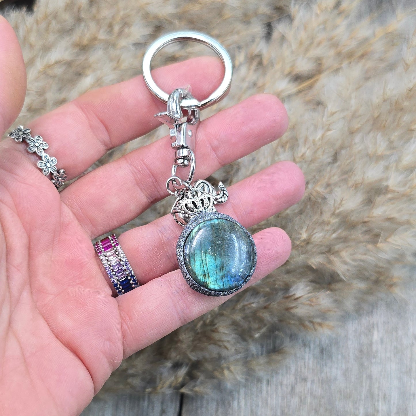 Raktų pakabukas su labradoritu