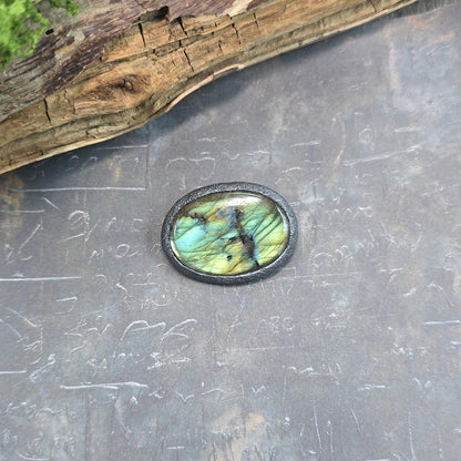 Sagė su labradoritu