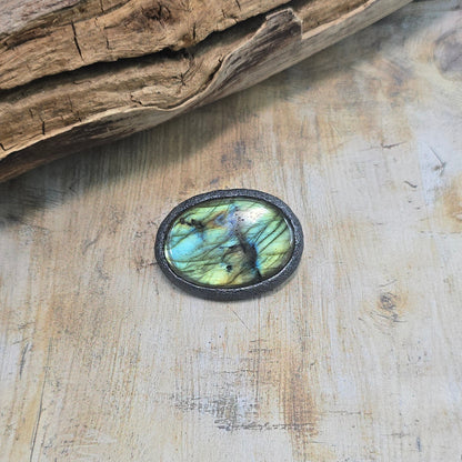 Sagė su labradoritu