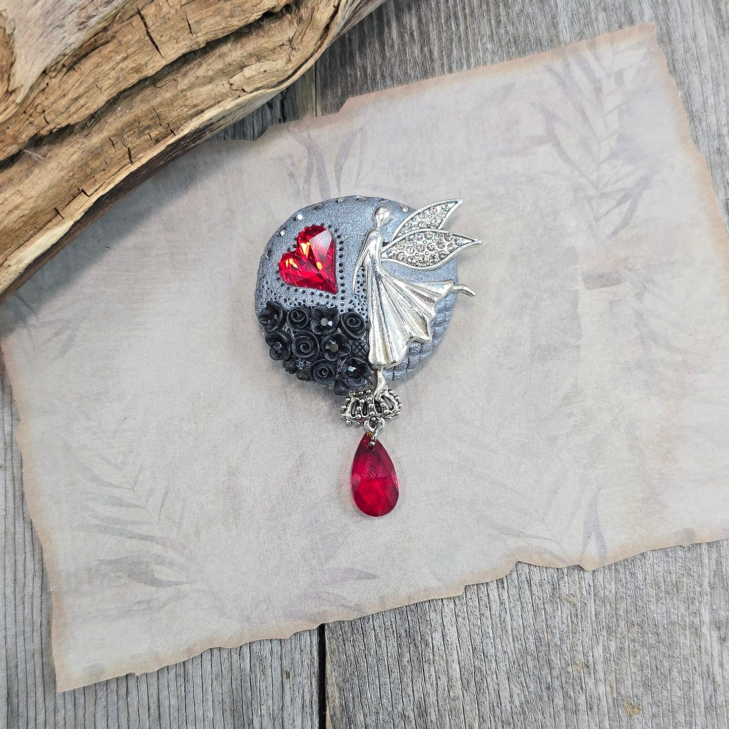 Sagė su fėja ir širdele