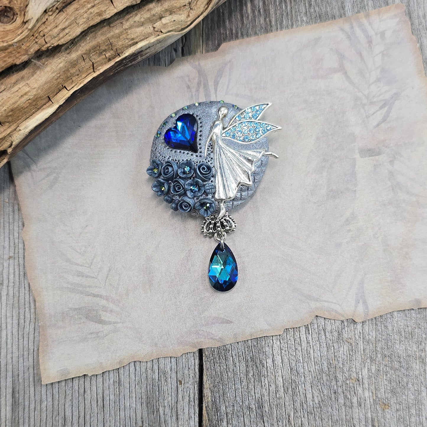 Sagė su fėja ir širdele