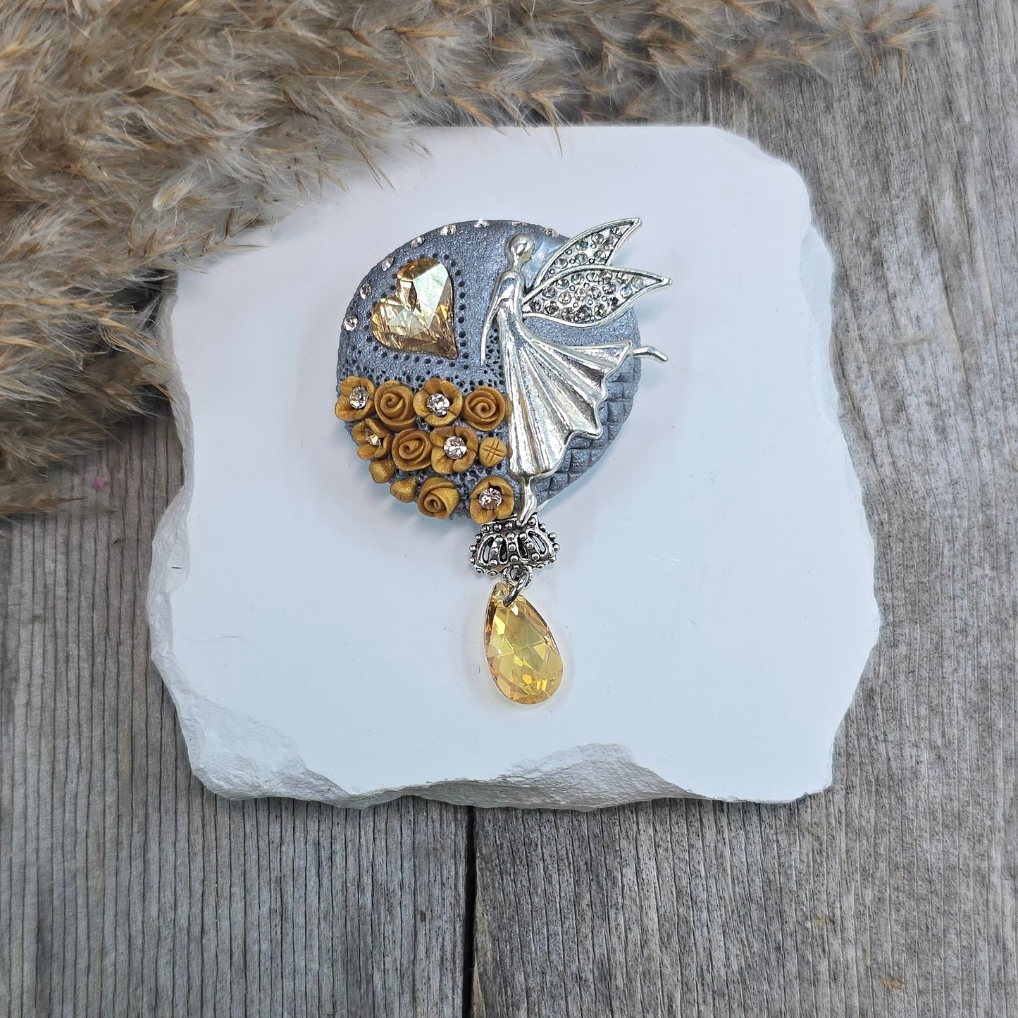 Sagė su fėja ir širdele