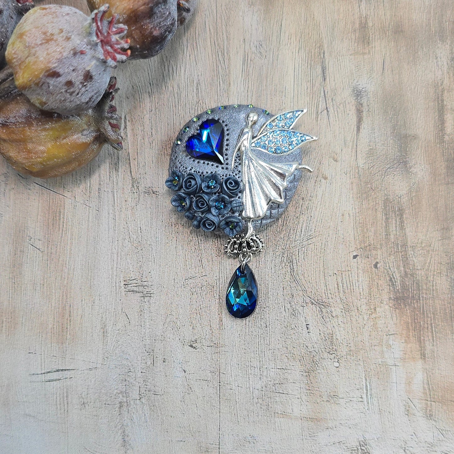 Sagė su fėja ir širdele