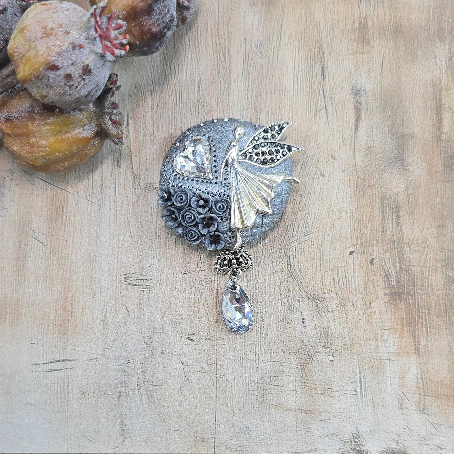 Sagė su fėja ir širdele