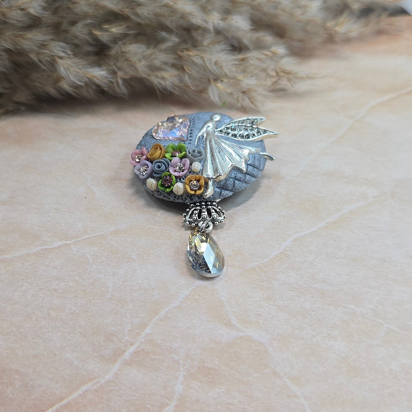 Sagė su fėja ir širdele