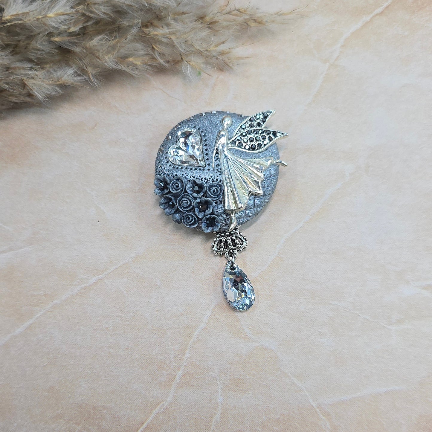 Sagė su fėja ir širdele