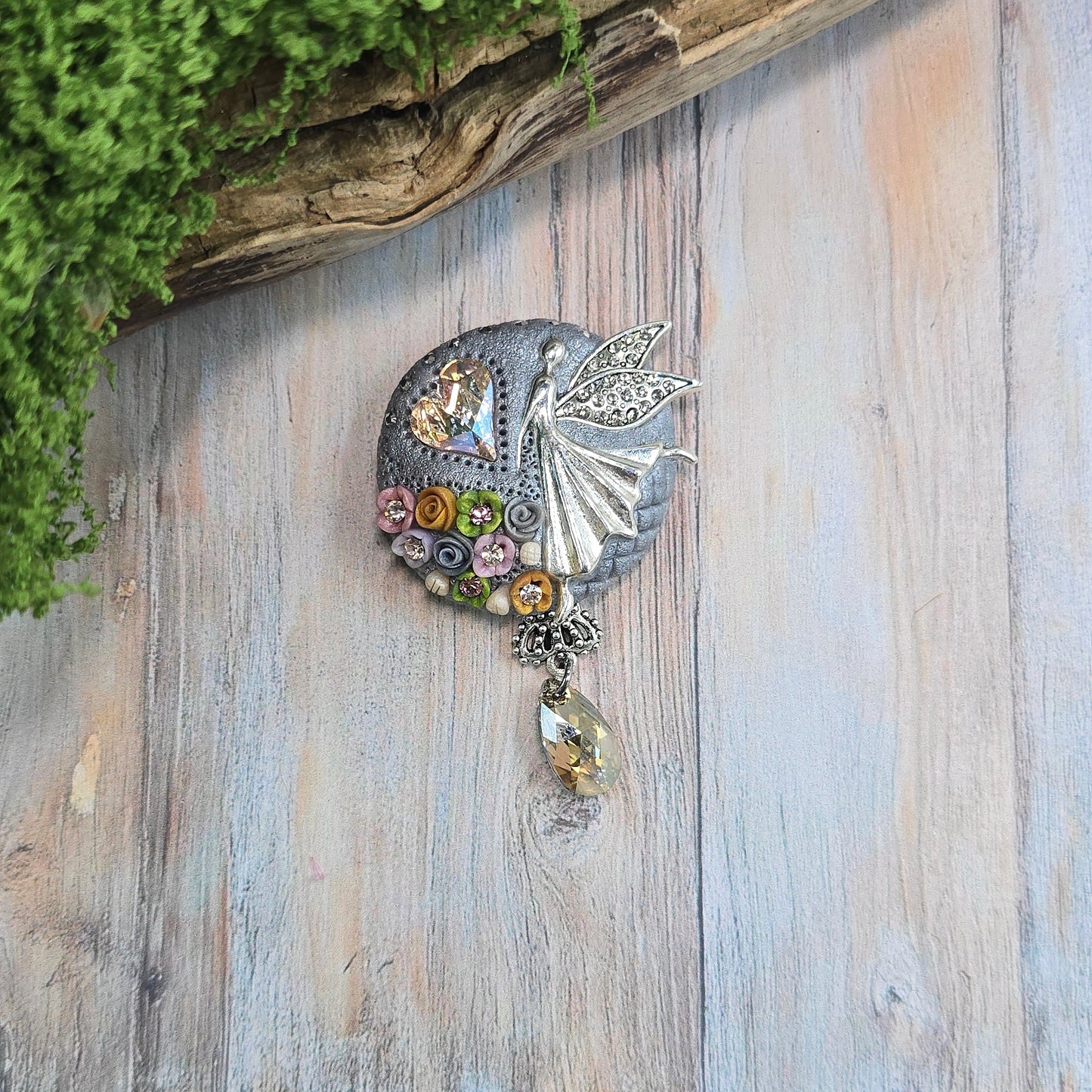 Sagė su fėja ir širdele