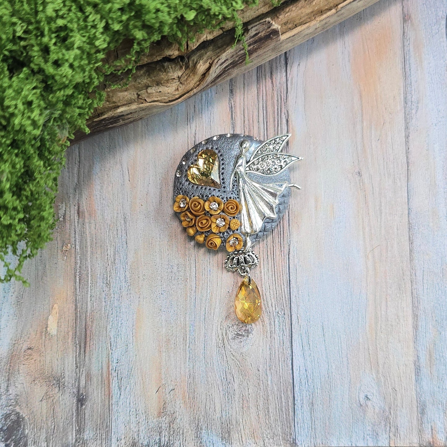 Sagė su fėja ir širdele