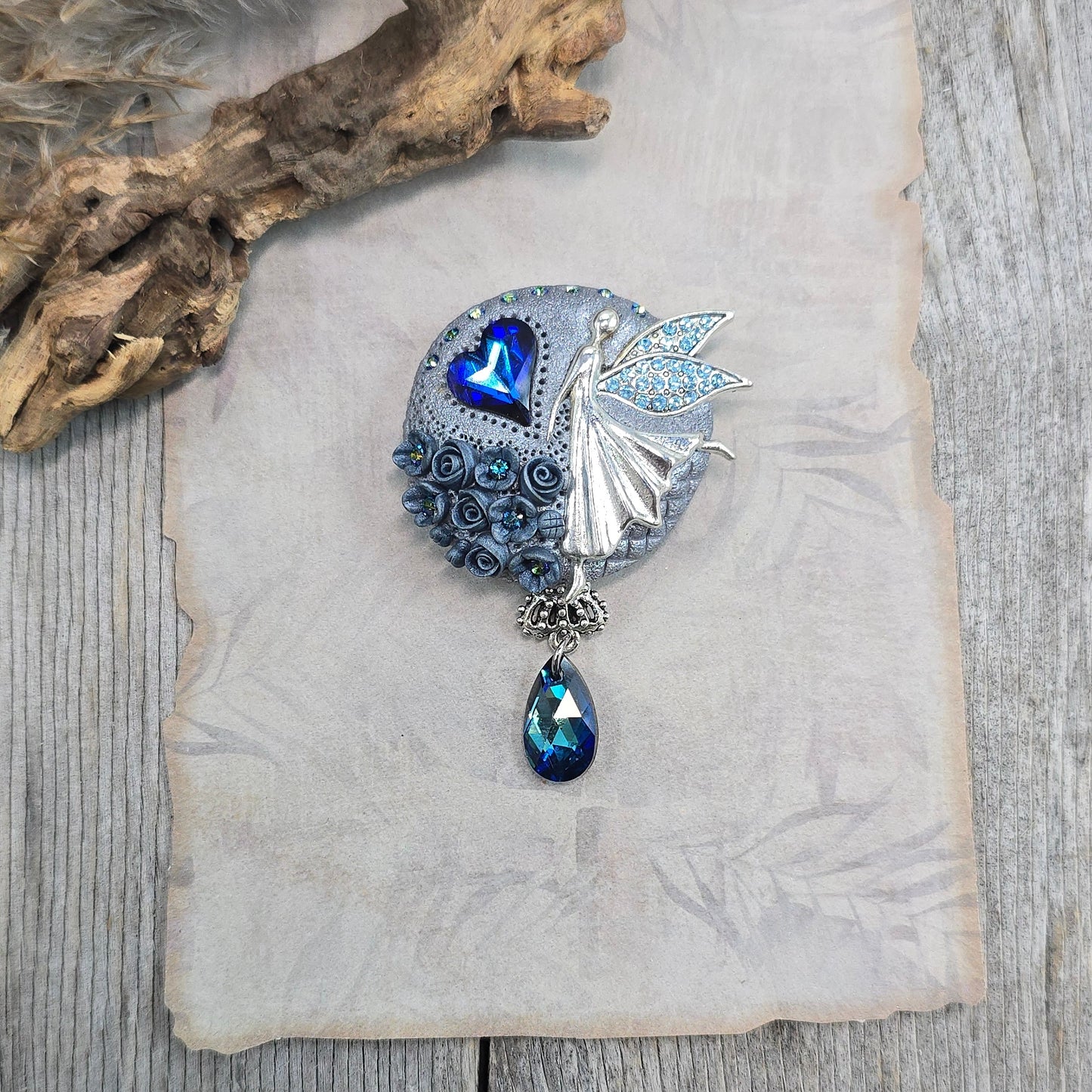 Sagė su fėja ir širdele