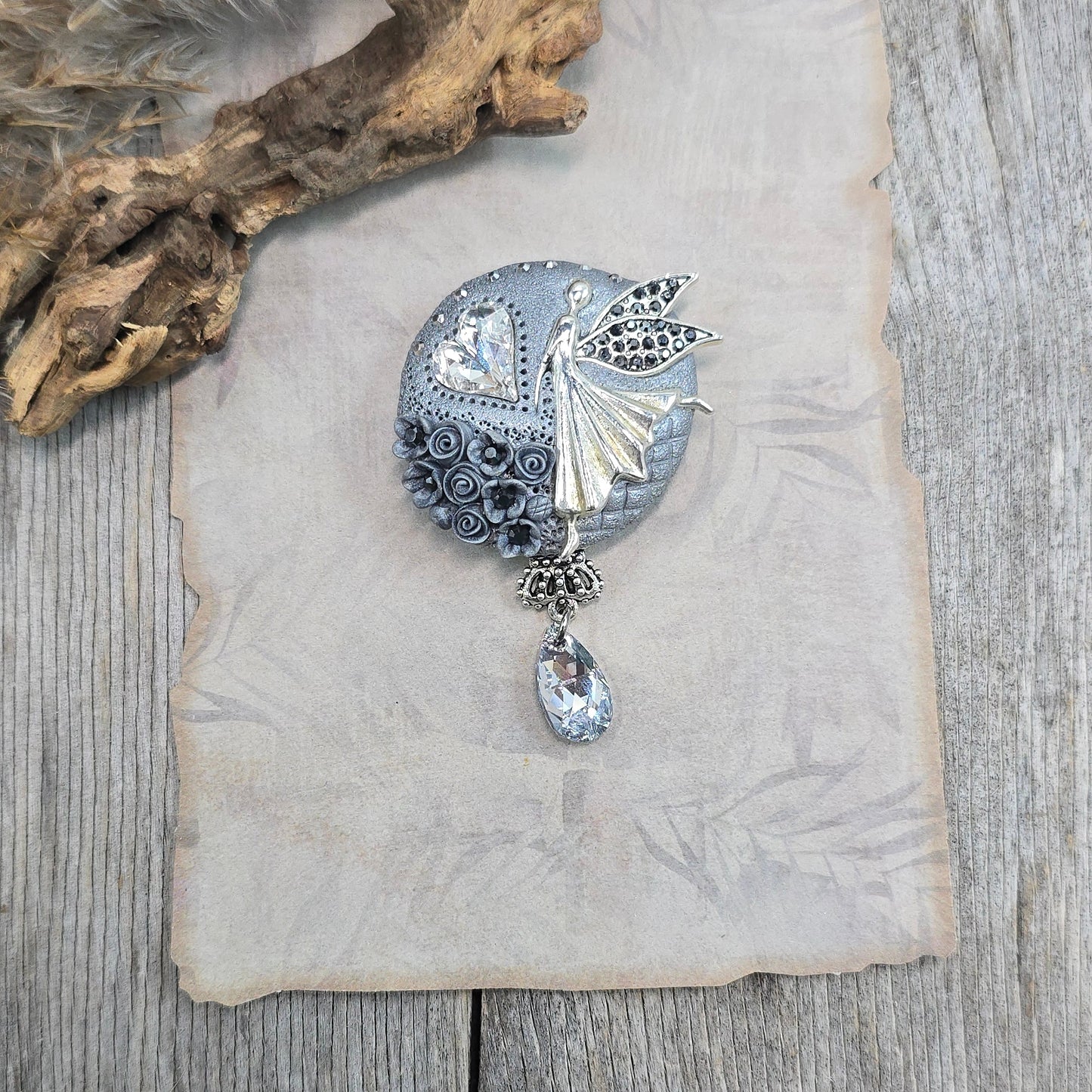 Sagė su fėja ir širdele