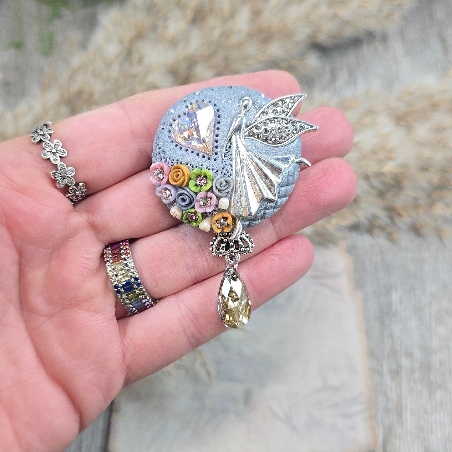 Sagė su fėja ir širdele