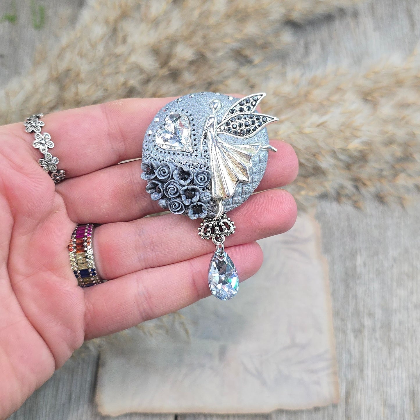 Sagė su fėja ir širdele