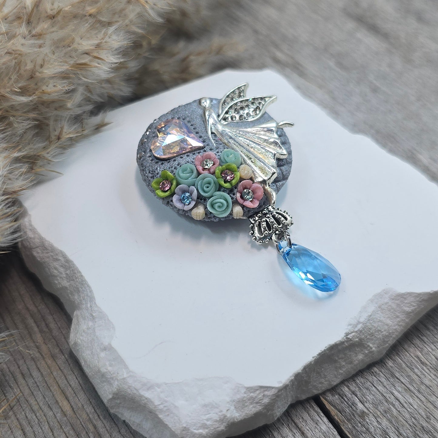 Sagė su fėja ir širdele