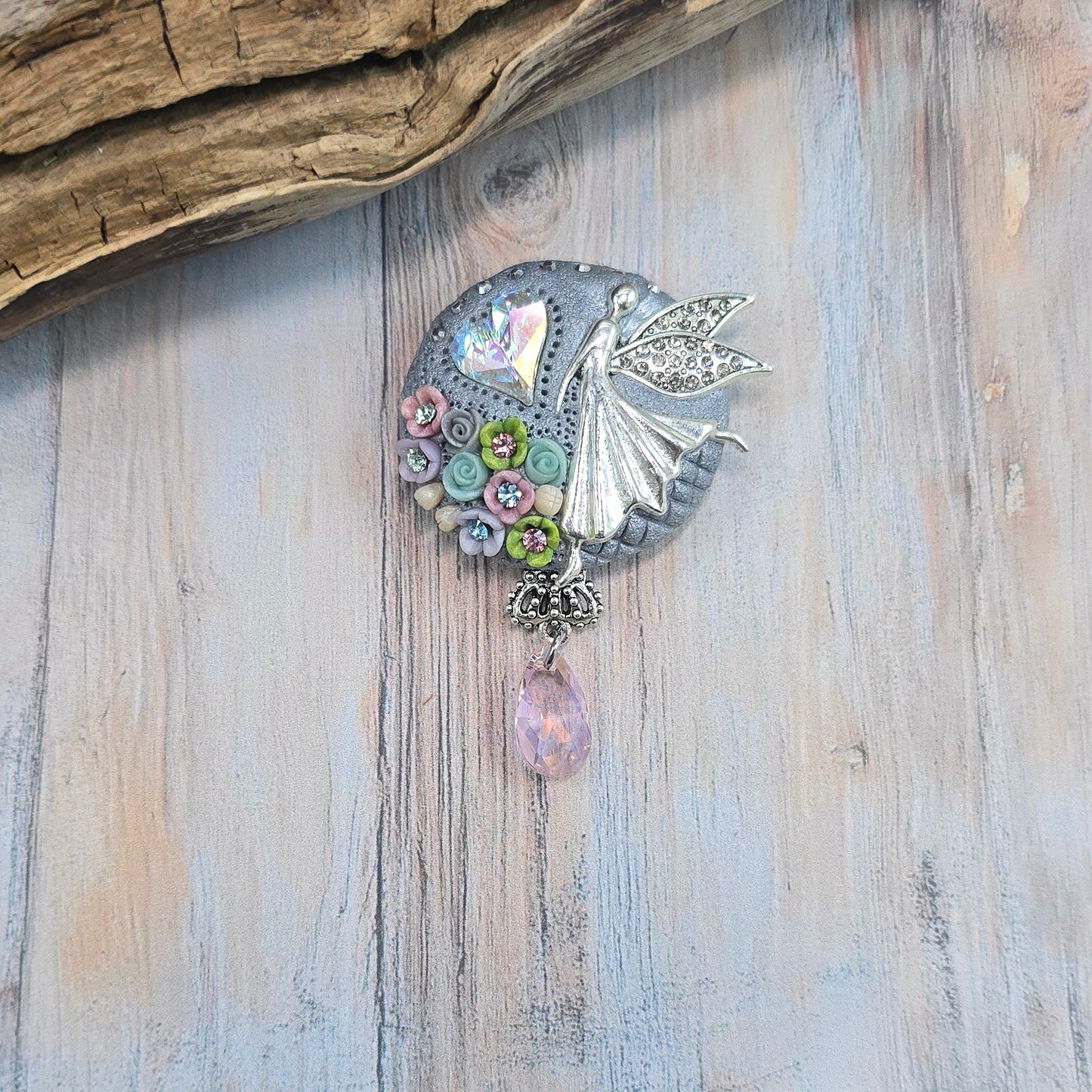 Sagė su fėja ir širdele