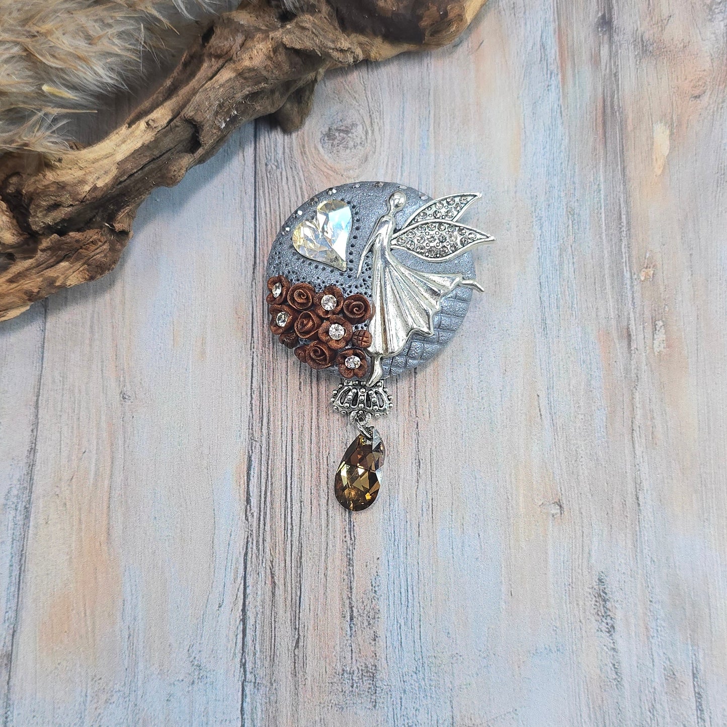 Sagė su fėja ir širdele