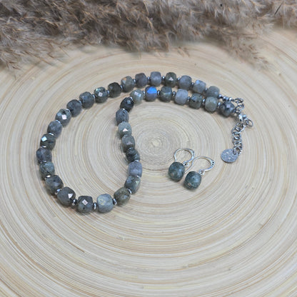 Labradorito komplektas (galima pirkti atskirai)